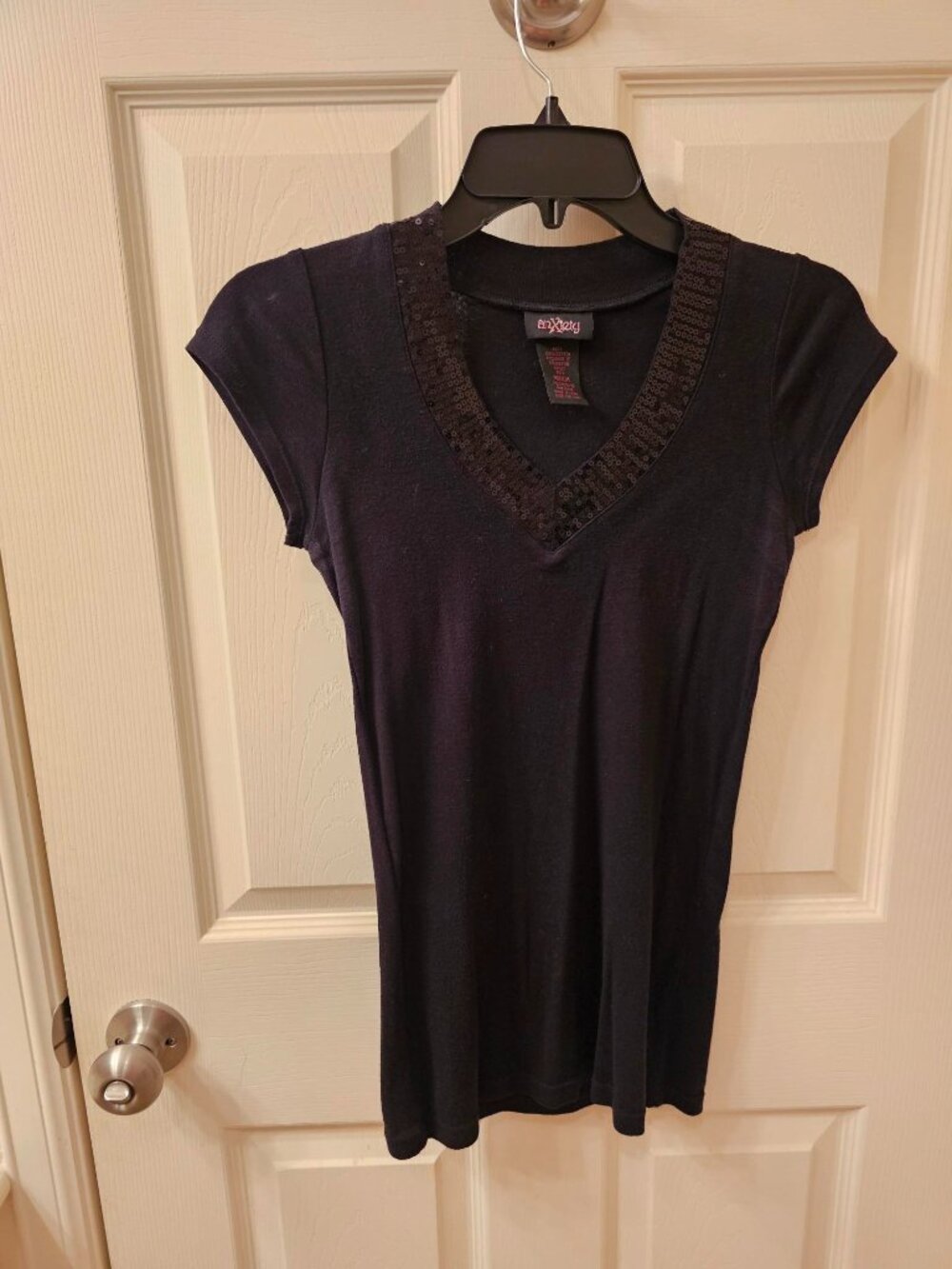 Anxiety Medium Black V-Neck Shirt w / Sequin Detail Around Neckline